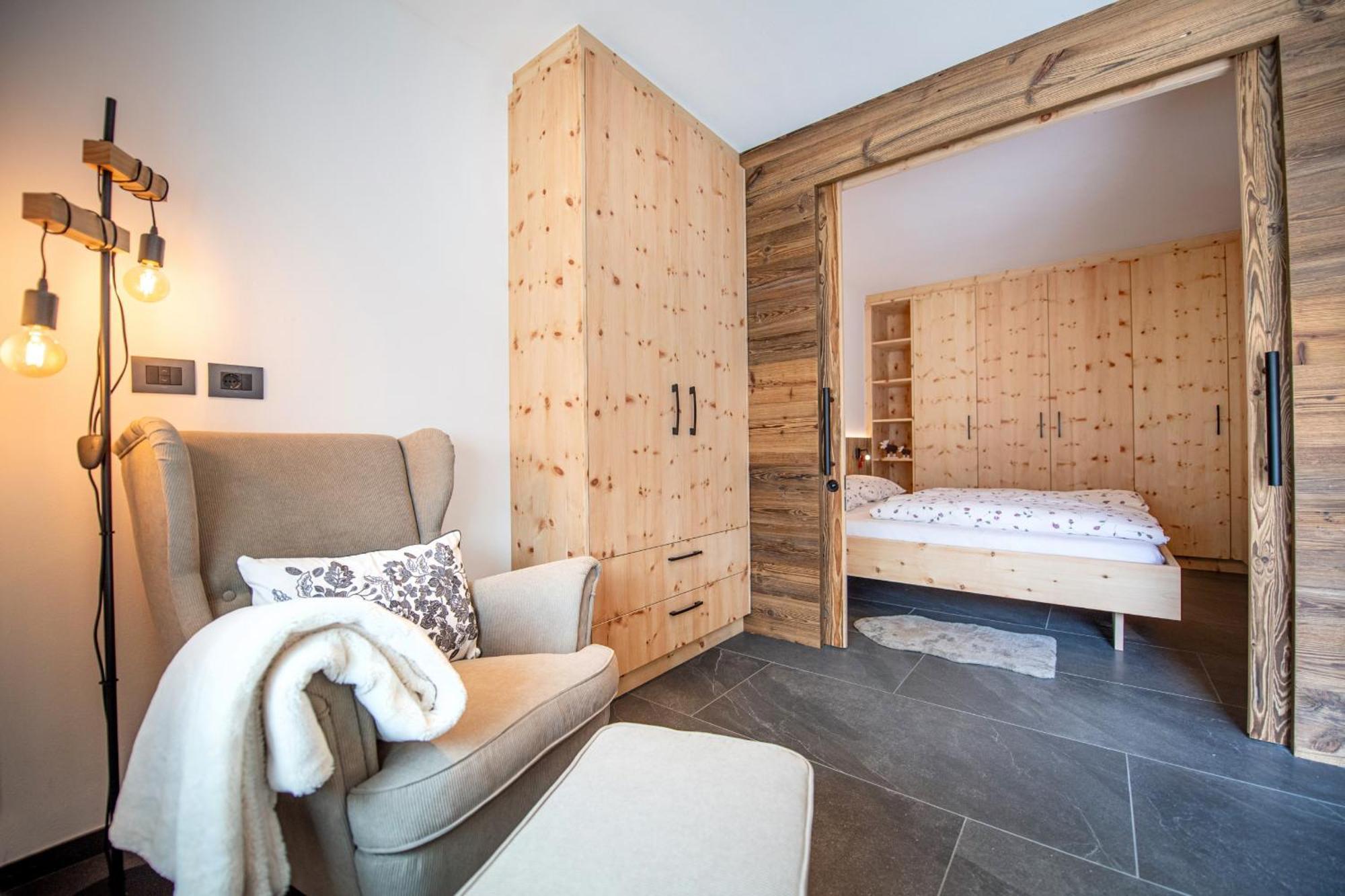 Apartments Smidl Urtijëi Dış mekan fotoğraf