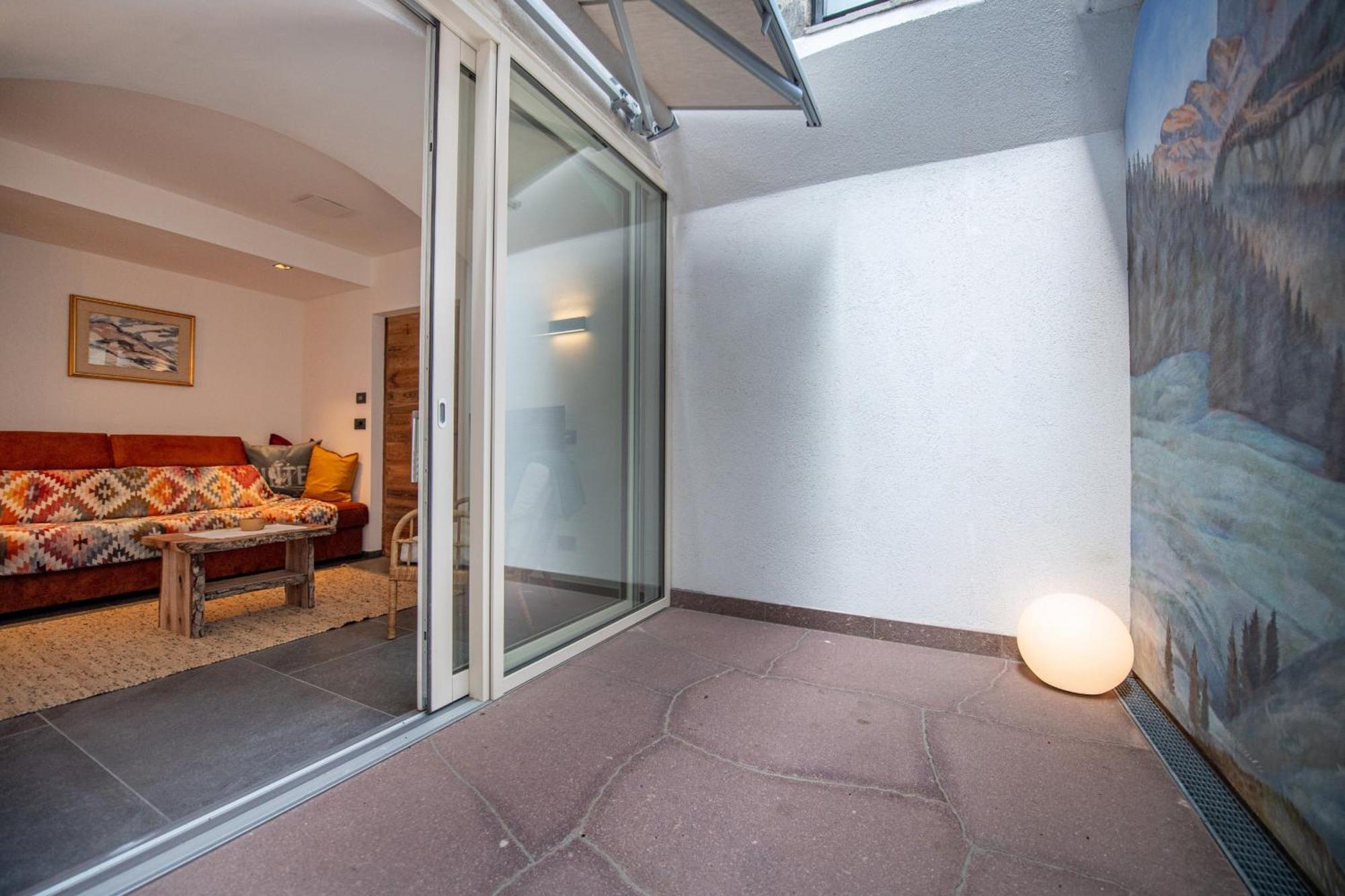 Apartments Smidl Urtijëi Dış mekan fotoğraf