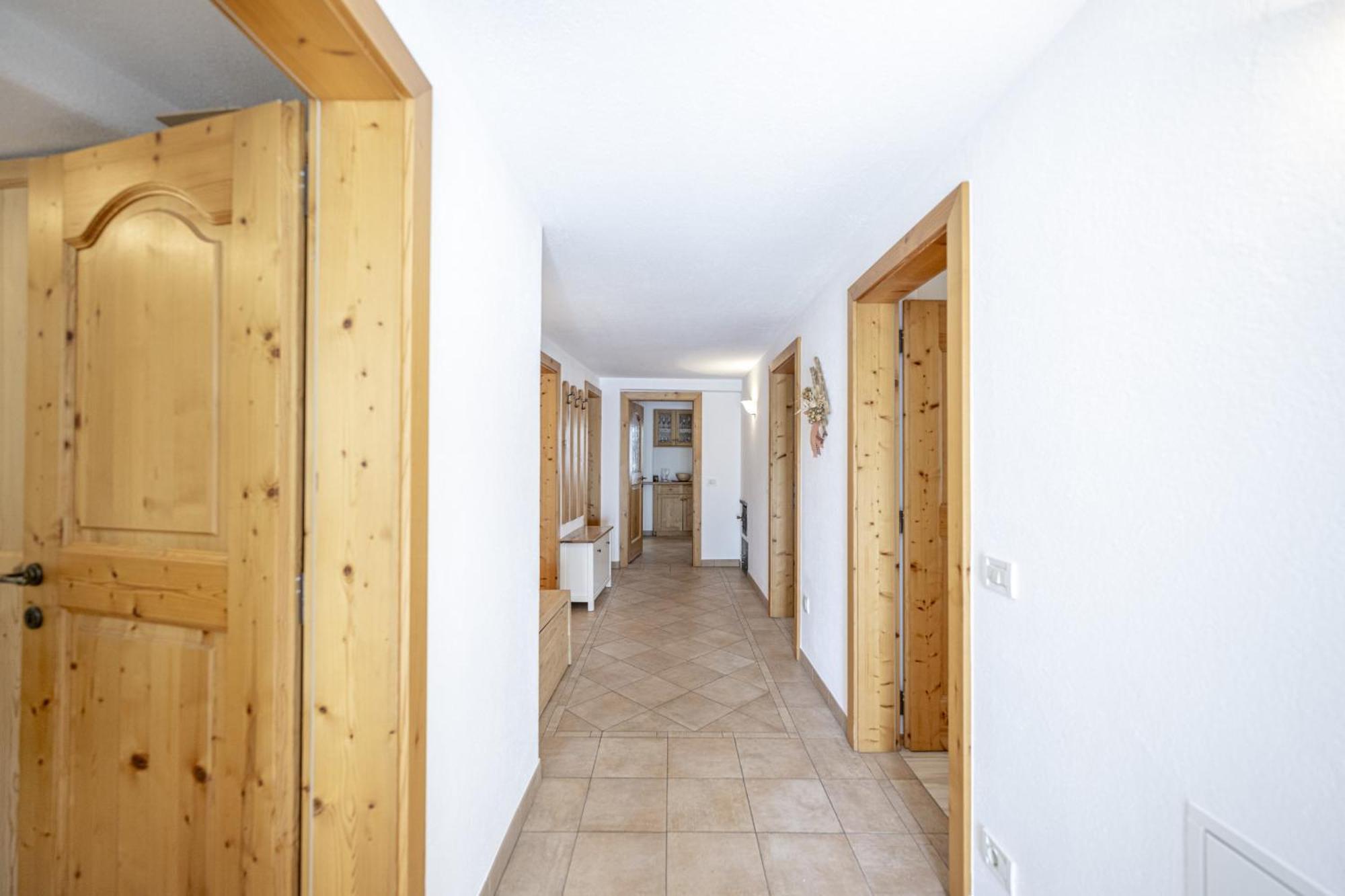Apartments Smidl Urtijëi Dış mekan fotoğraf