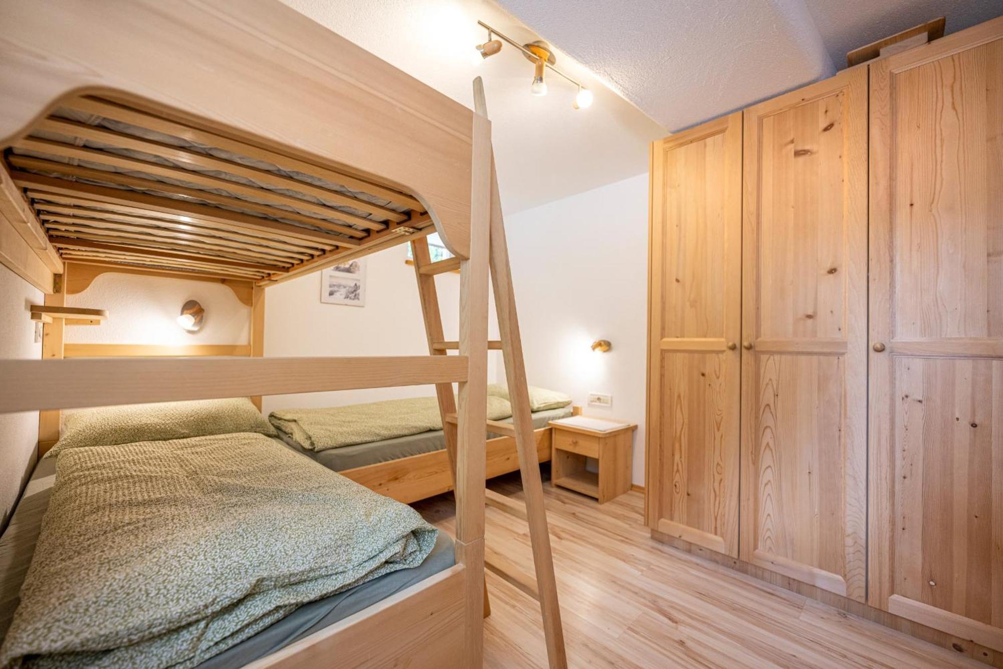 Apartments Smidl Urtijëi Dış mekan fotoğraf