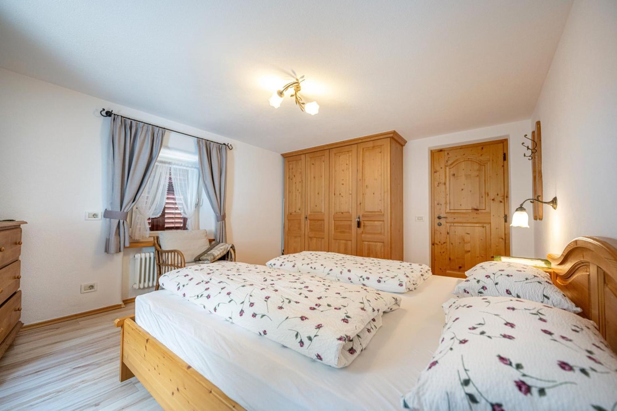 Apartments Smidl Urtijëi Dış mekan fotoğraf
